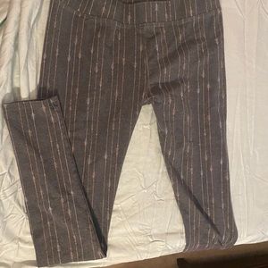 Pact 100% cotton arrow leggings